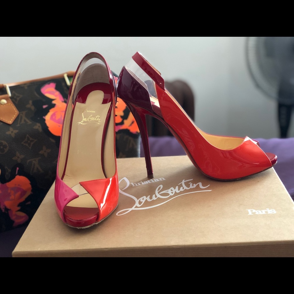 Christian Louboutin Peep Toe Size 39.5